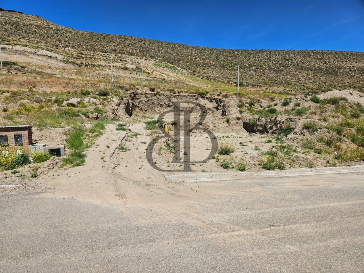 TERRENO EN VENTA B° LA COLINA