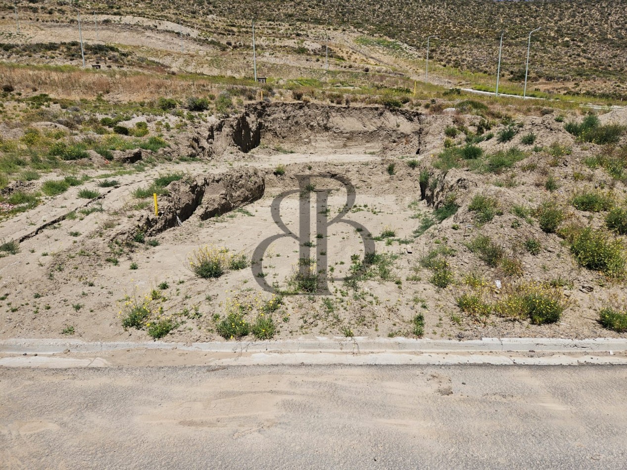 TERRENO EN VENTA B° LA COLINA