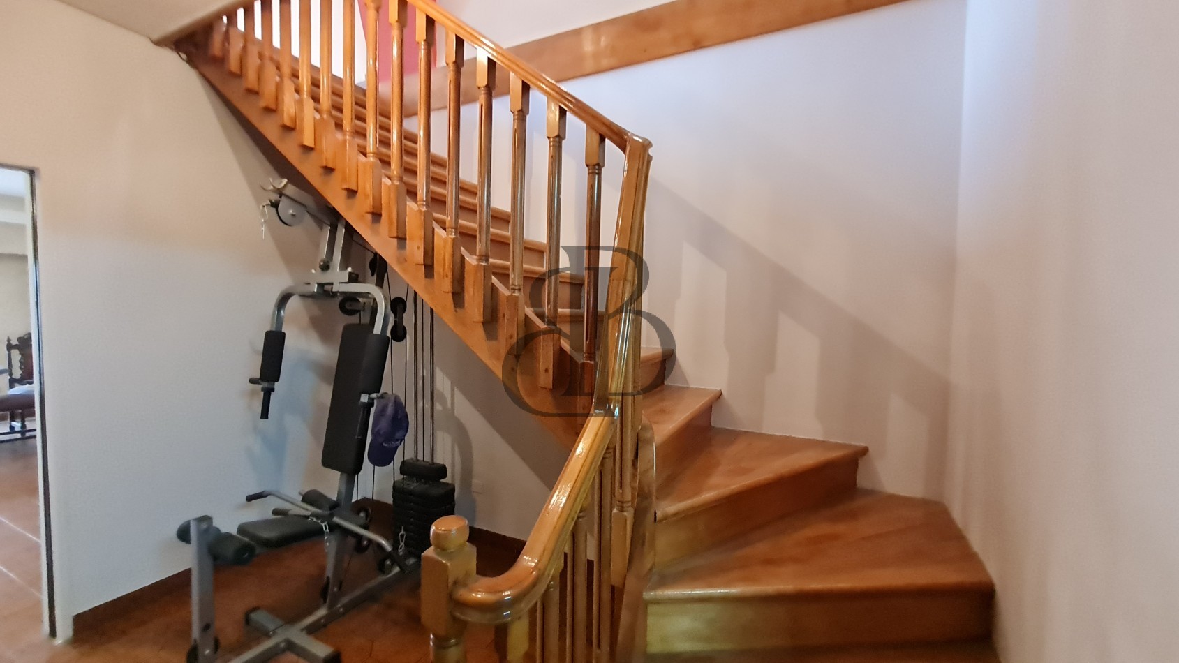 CASA + LOCAL EN VENTA B° PUEYRREDON