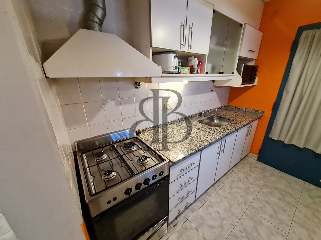 CASA EN VENTA 4 DORMITORIOS STANDART NORTE