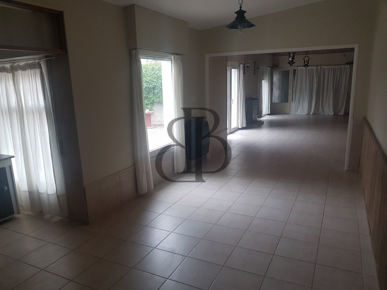 ALQUILER CASA UN DORMITORIO BARRIO PUEYRREDON