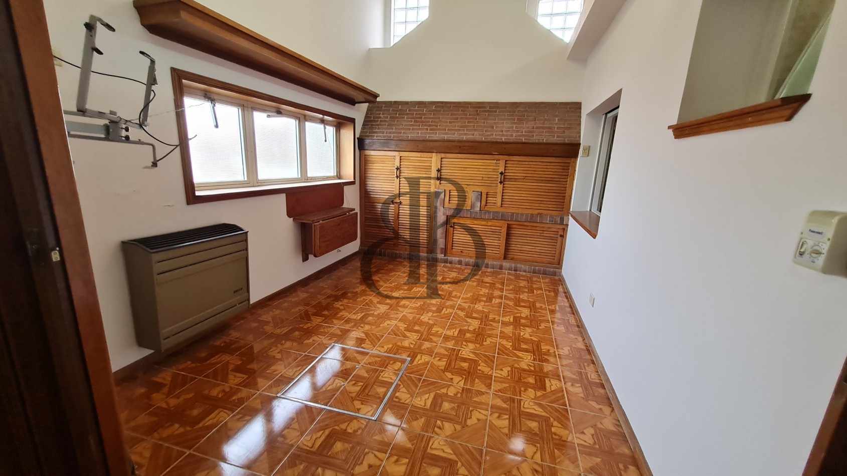 CASA + LOCAL EN VENTA B° PUEYRREDON