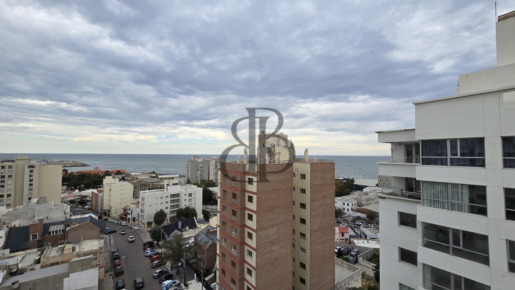 DEPTO EN VENTA 3 DORM CENTRICO