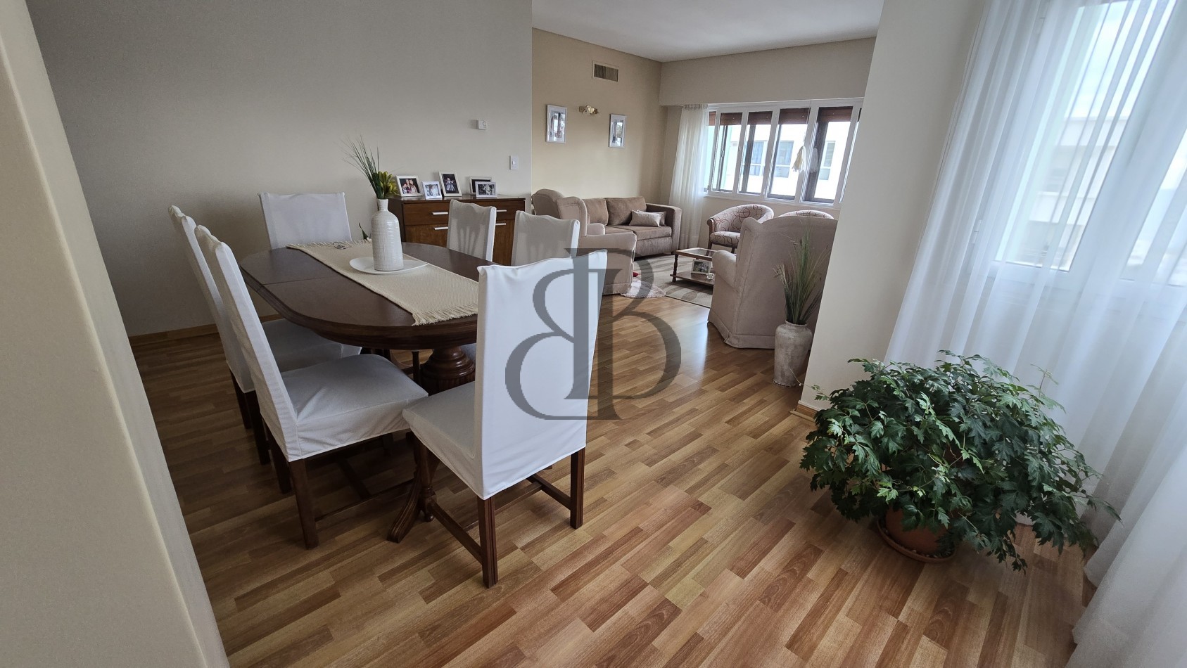 DEPTO EN VENTA 3 DORM CENTRICO