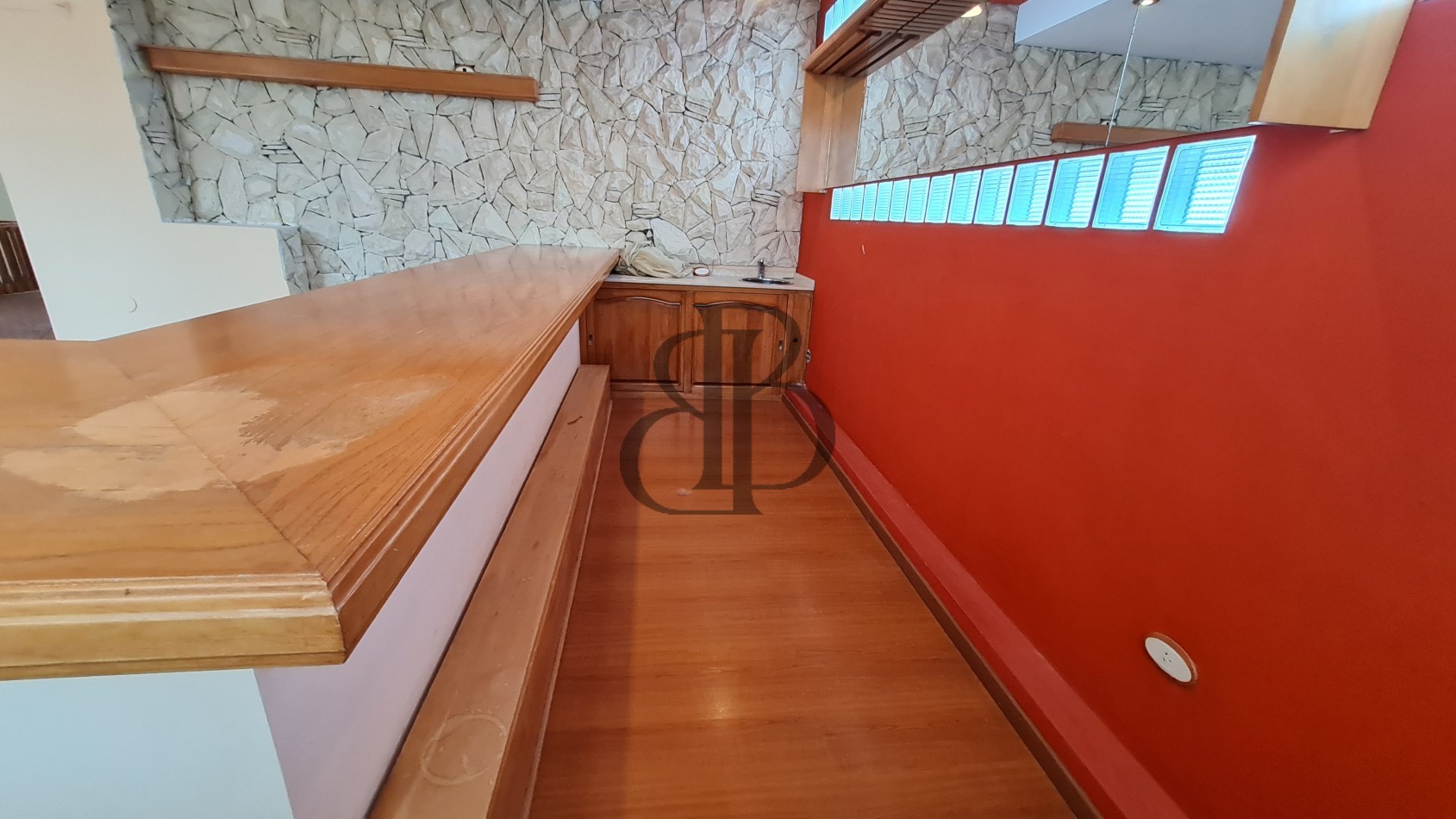 CASA + LOCAL EN VENTA B° PUEYRREDON